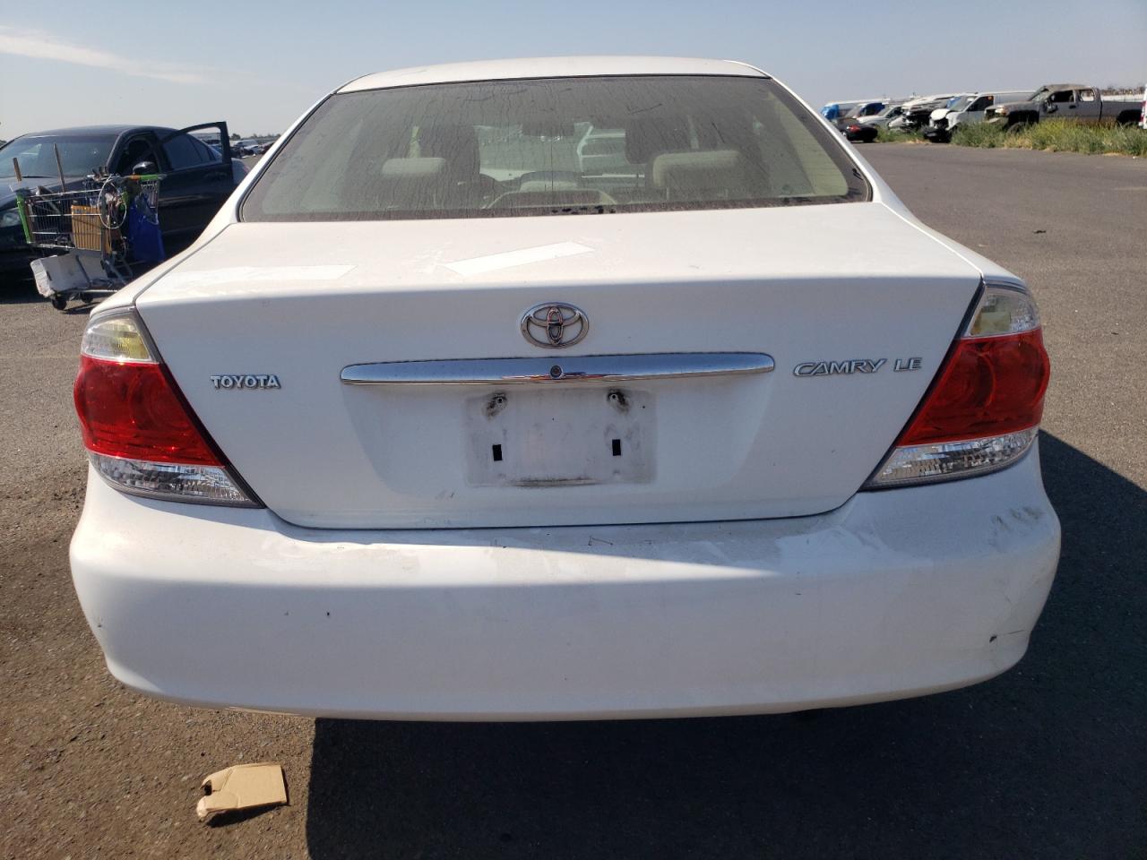 Photo 5 VIN: 4T1BE32K25U420493 - TOYOTA CAMRY 