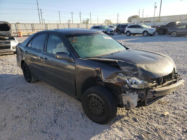 Photo 3 VIN: 4T1BE32K25U512137 - TOYOTA CAMRY 