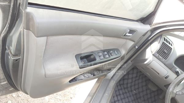 Photo 8 VIN: 4T1BE32K25U583497 - TOYOTA CAMRY 