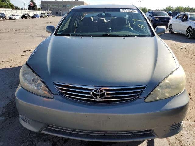 Photo 4 VIN: 4T1BE32K25U583693 - TOYOTA CAMRY 