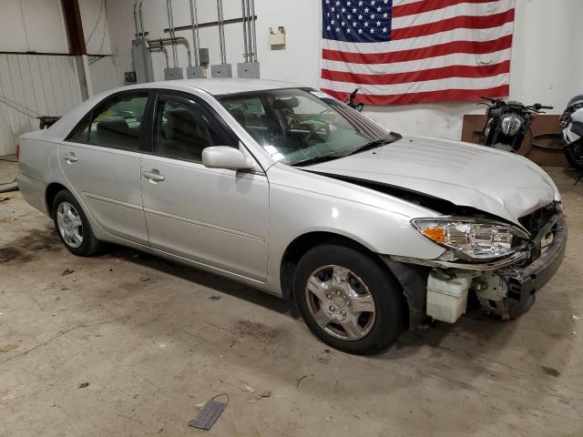 Photo 3 VIN: 4T1BE32K25U588859 - TOYOTA CAMRY 