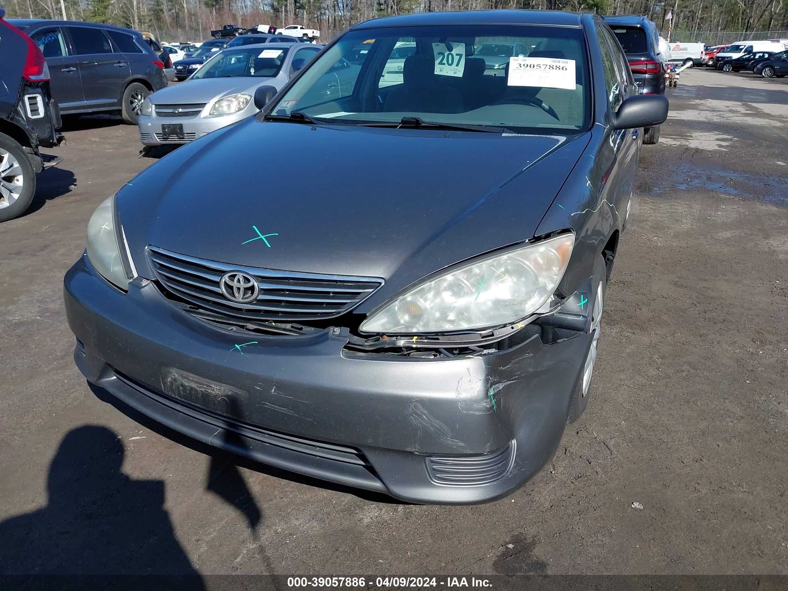 Photo 5 VIN: 4T1BE32K25U632505 - TOYOTA CAMRY 