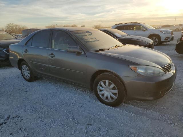 Photo 3 VIN: 4T1BE32K25U942511 - TOYOTA CAMRY 