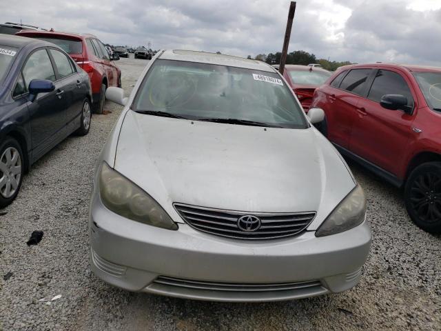 Photo 4 VIN: 4T1BE32K25U963455 - TOYOTA CAMRY LE 