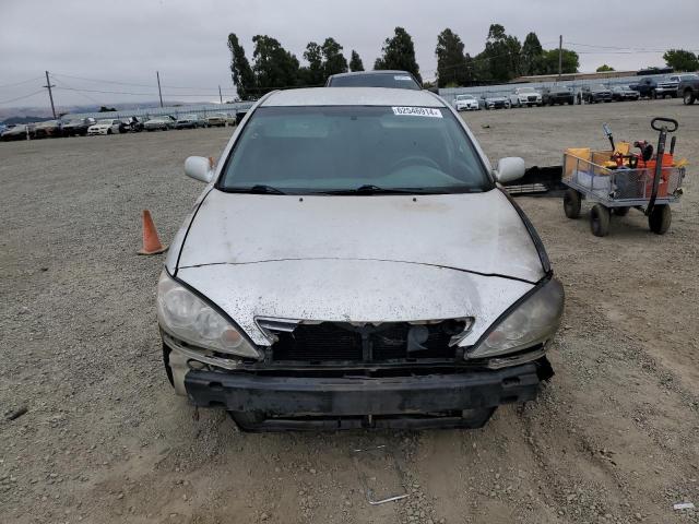 Photo 4 VIN: 4T1BE32K25U967960 - TOYOTA CAMRY 