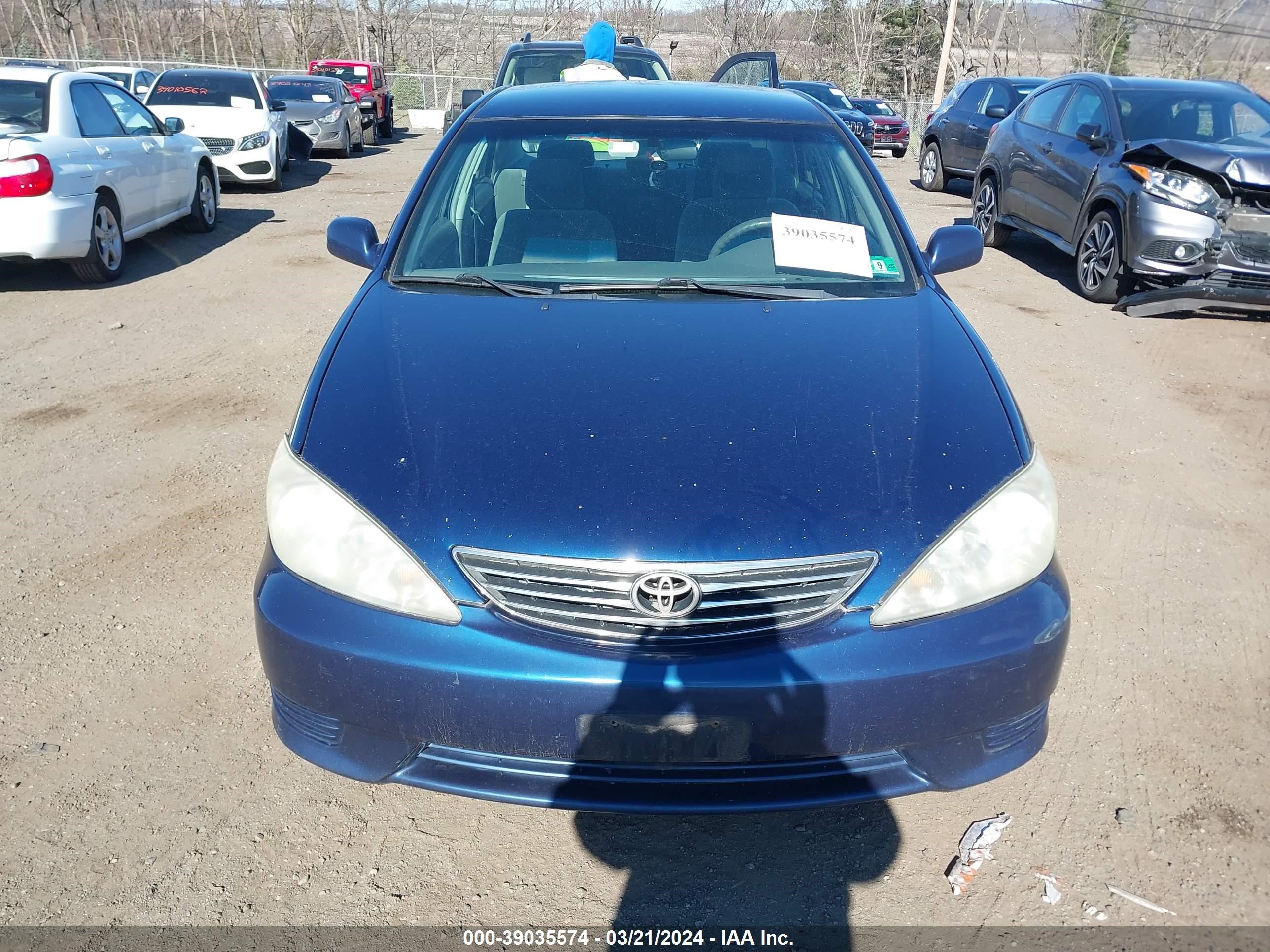 Photo 11 VIN: 4T1BE32K26U109275 - TOYOTA CAMRY 