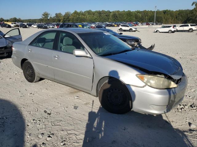 Photo 3 VIN: 4T1BE32K26U131955 - TOYOTA CAMRY LE 