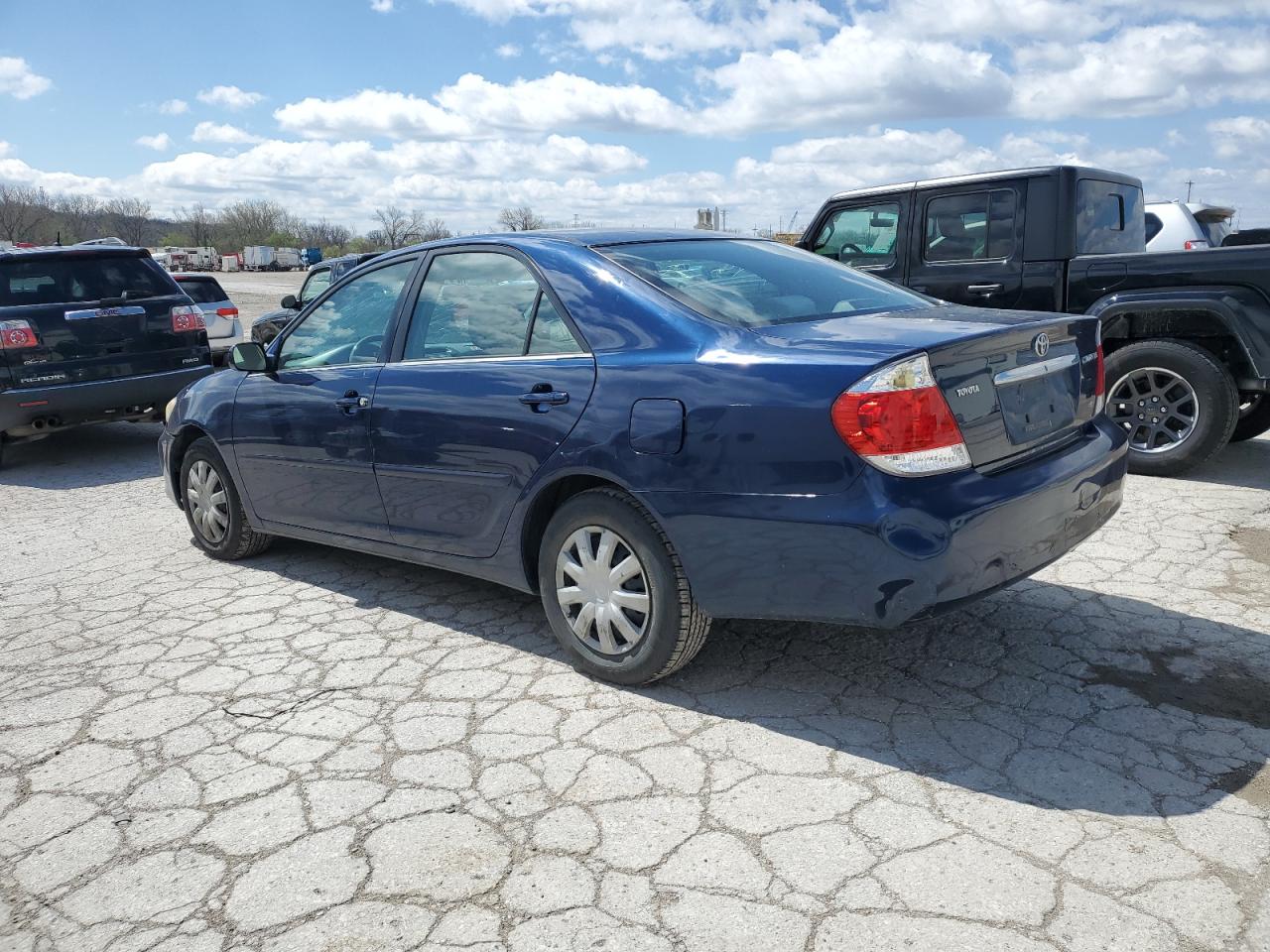 Photo 1 VIN: 4T1BE32K26U152448 - TOYOTA CAMRY 