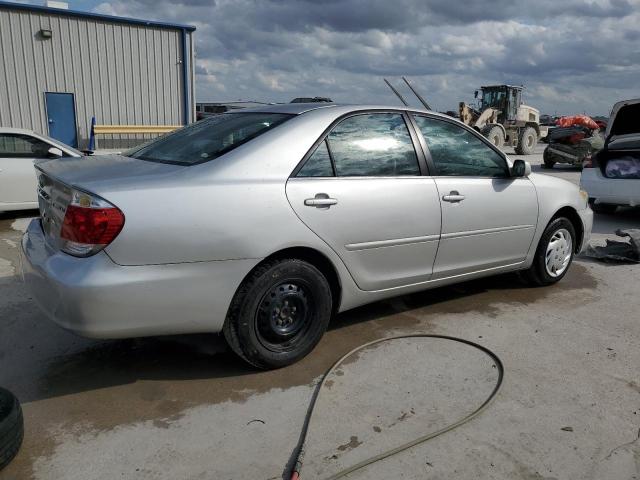 Photo 2 VIN: 4T1BE32K26U160789 - TOYOTA CAMRY LE 