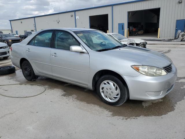 Photo 3 VIN: 4T1BE32K26U160789 - TOYOTA CAMRY LE 