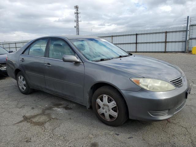 Photo 3 VIN: 4T1BE32K26U645739 - TOYOTA CAMRY LE 