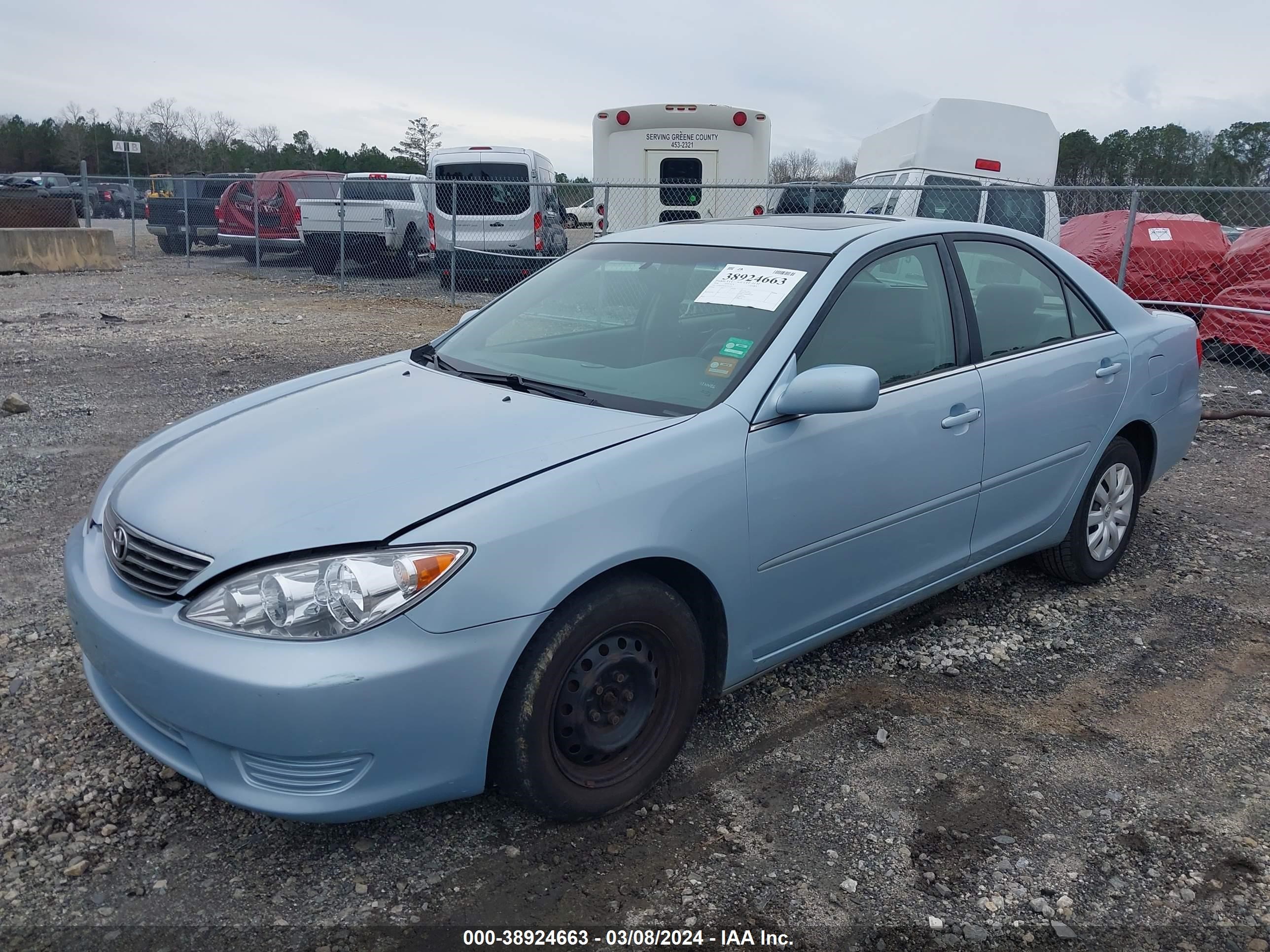 Photo 1 VIN: 4T1BE32K26U731018 - TOYOTA CAMRY 