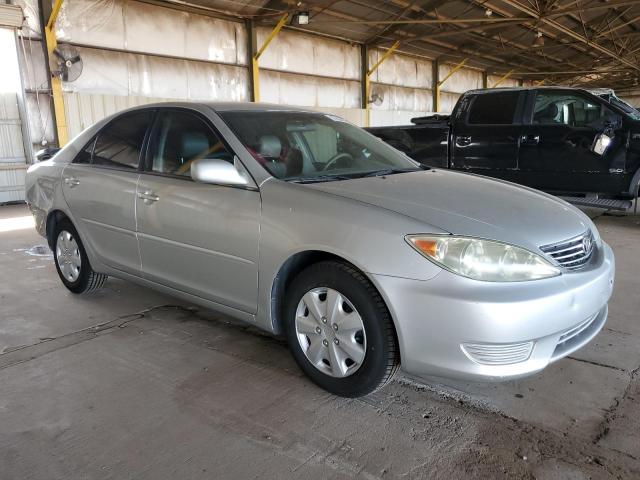 Photo 3 VIN: 4T1BE32K26U744643 - TOYOTA CAMRY LE 