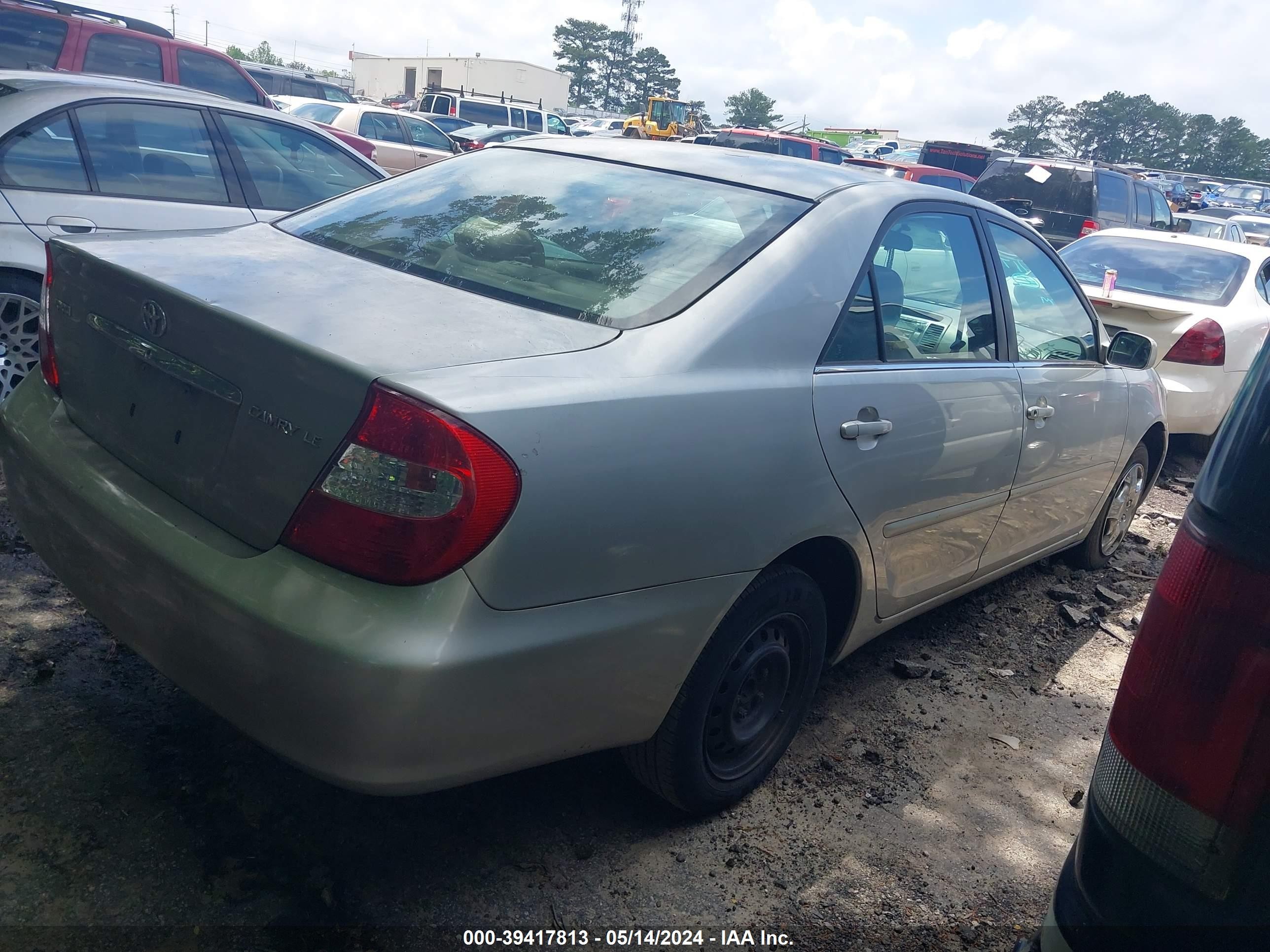 Photo 3 VIN: 4T1BE32K33U128476 - TOYOTA CAMRY 