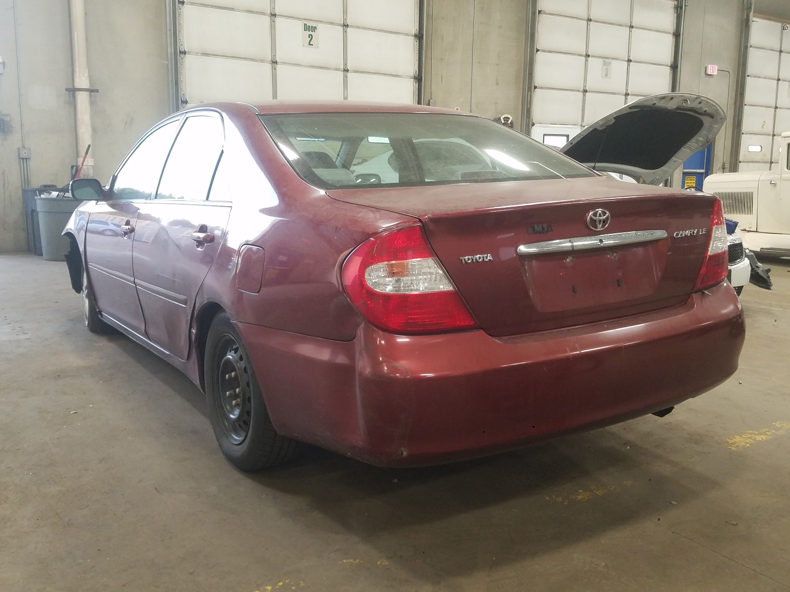 Photo 2 VIN: 4T1BE32K33U221496 - TOYOTA CAMRY LE 