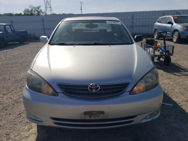 Photo 4 VIN: 4T1BE32K33U256345 - TOYOTA CAMRY 