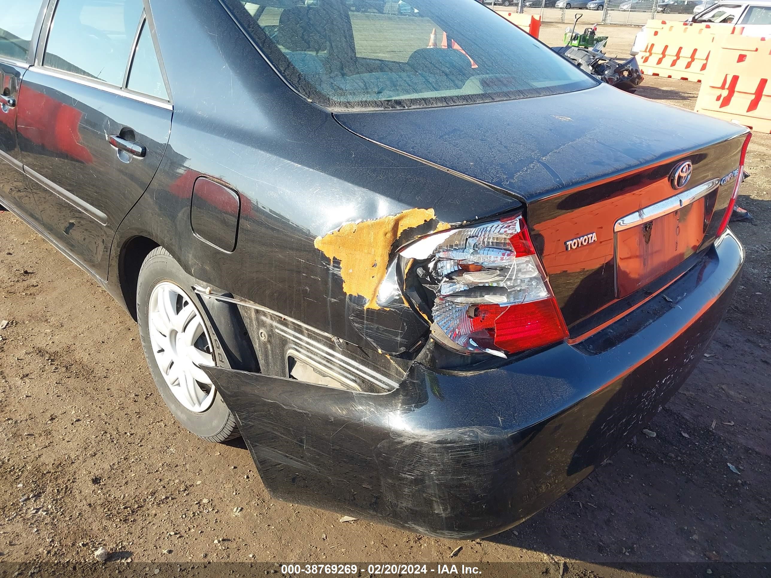 Photo 5 VIN: 4T1BE32K34U325505 - TOYOTA CAMRY 