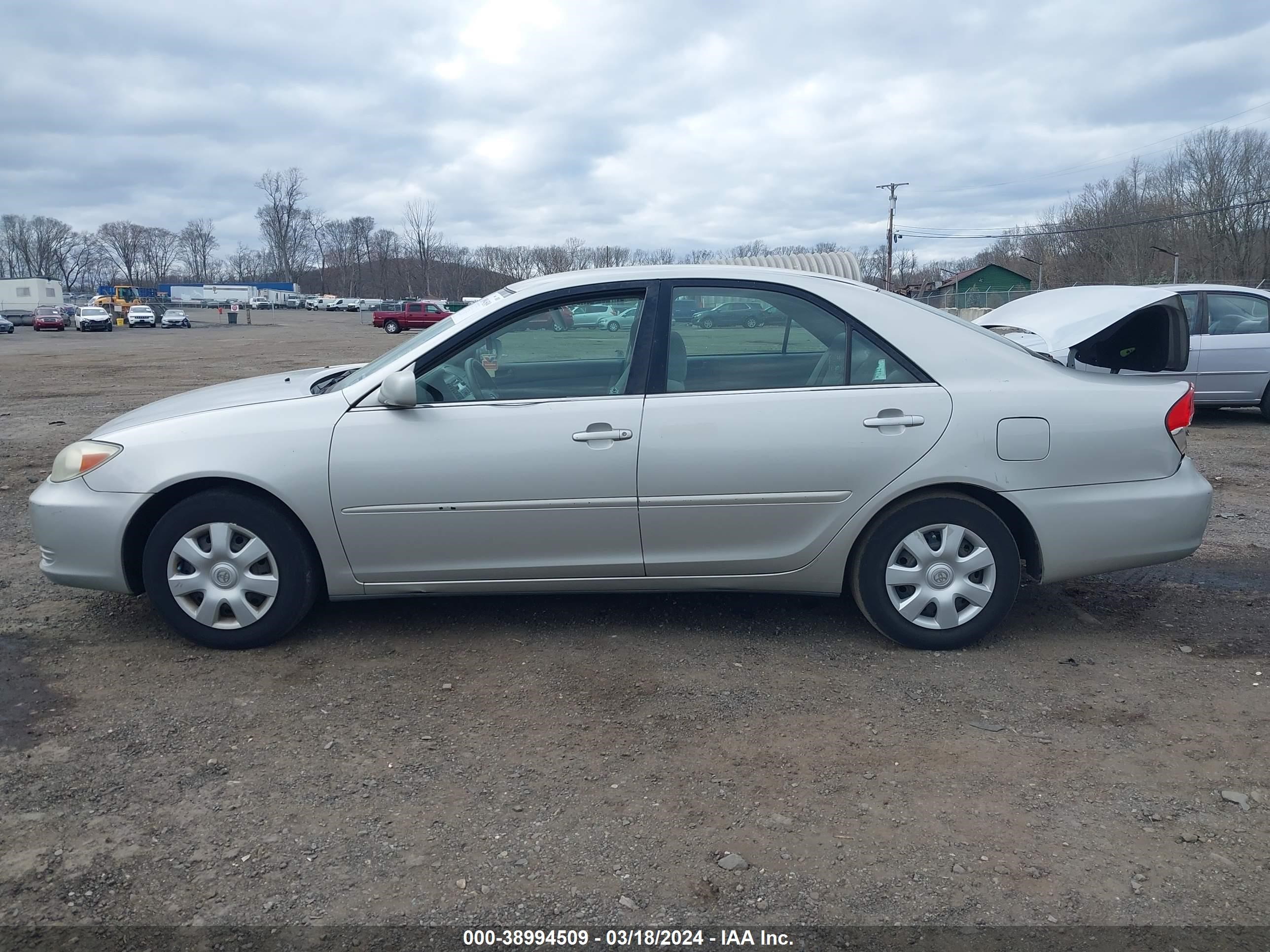 Photo 13 VIN: 4T1BE32K34U849219 - TOYOTA CAMRY 