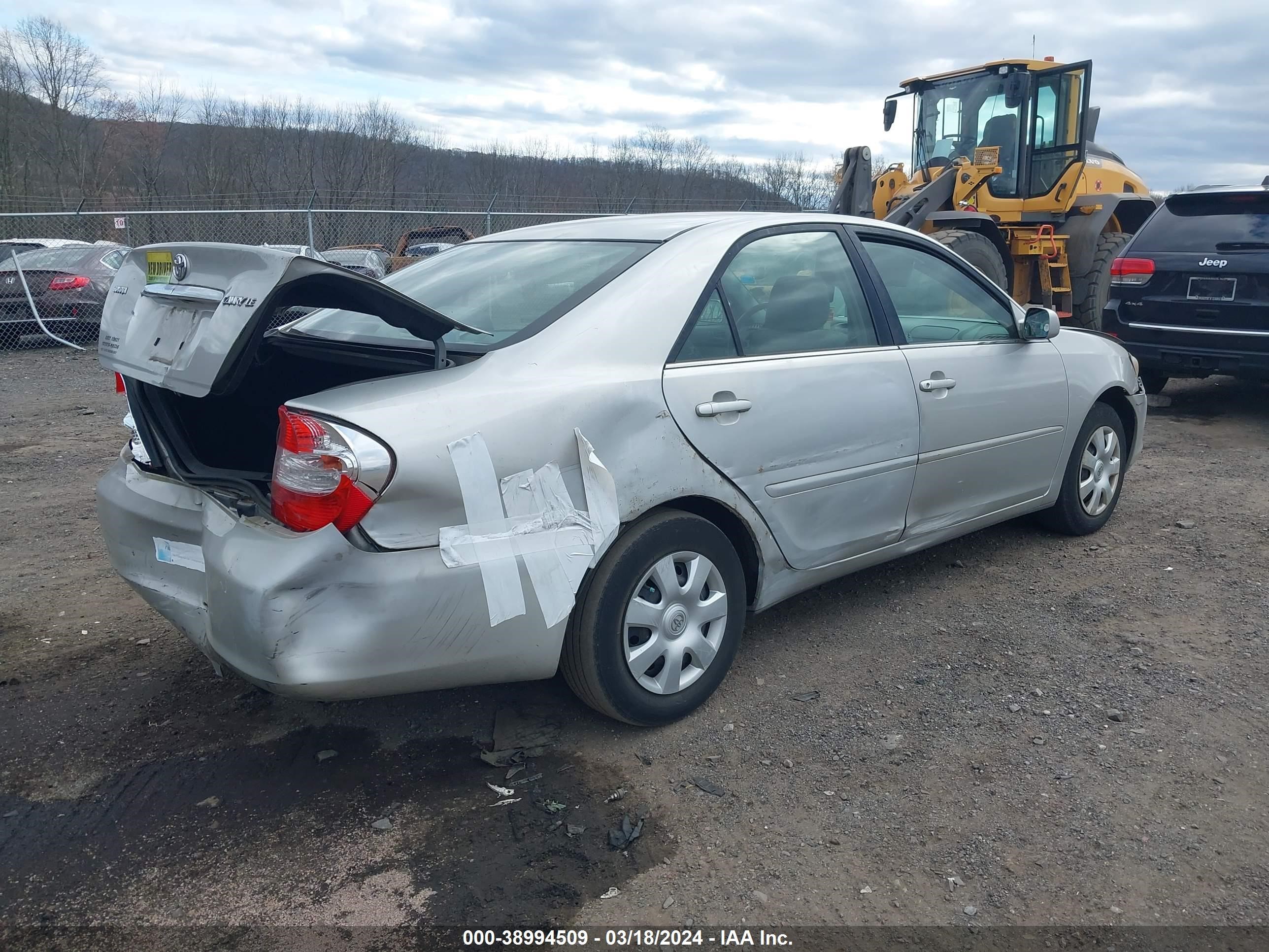 Photo 3 VIN: 4T1BE32K34U849219 - TOYOTA CAMRY 