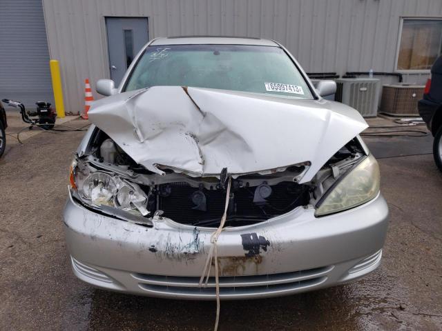 Photo 4 VIN: 4T1BE32K34U931340 - TOYOTA CAMRY LE 