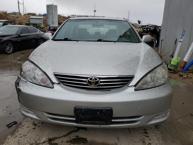 Photo 4 VIN: 4T1BE32K35U028025 - TOYOTA CAMRY 