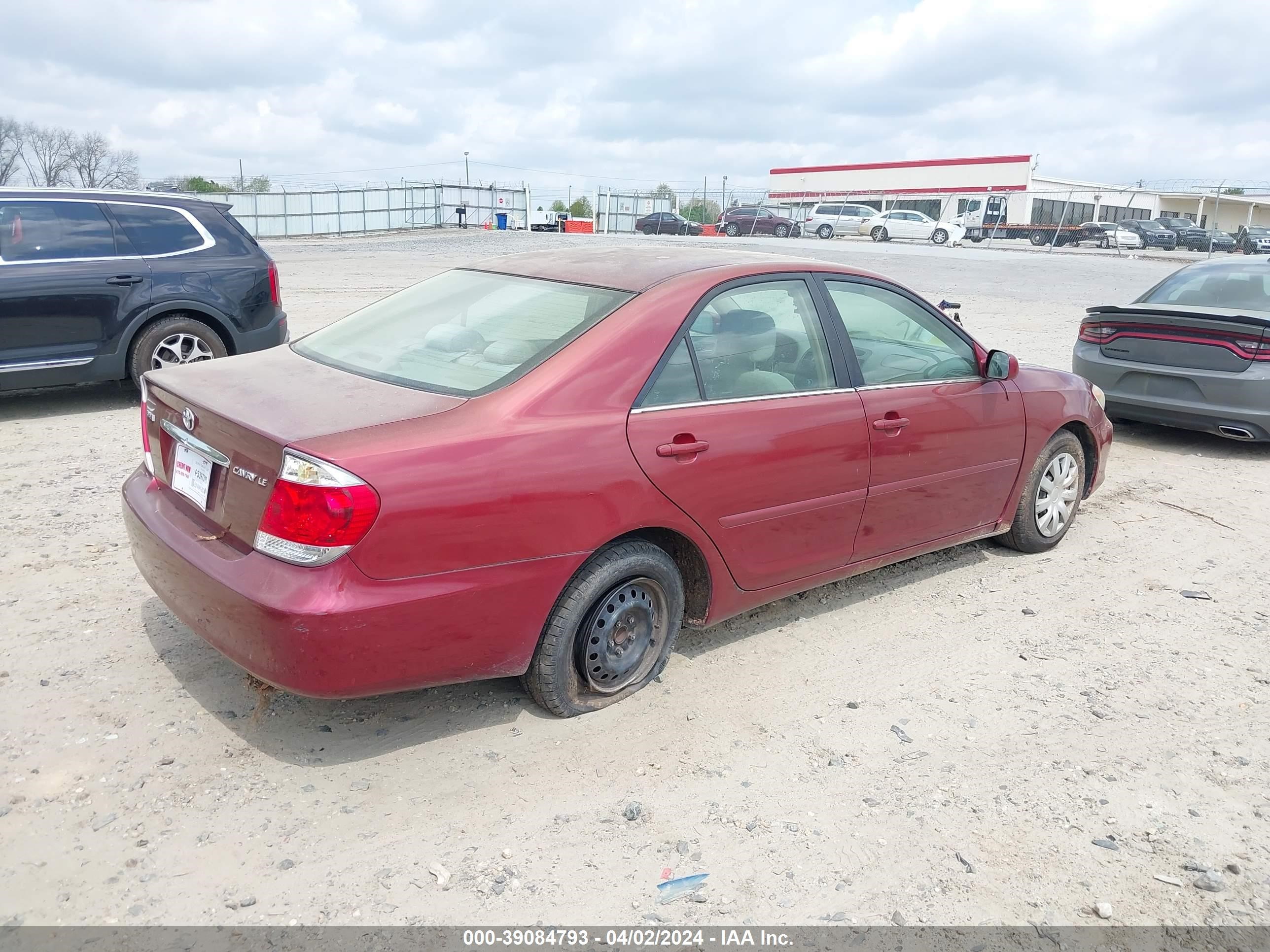 Photo 3 VIN: 4T1BE32K35U081033 - TOYOTA CAMRY 