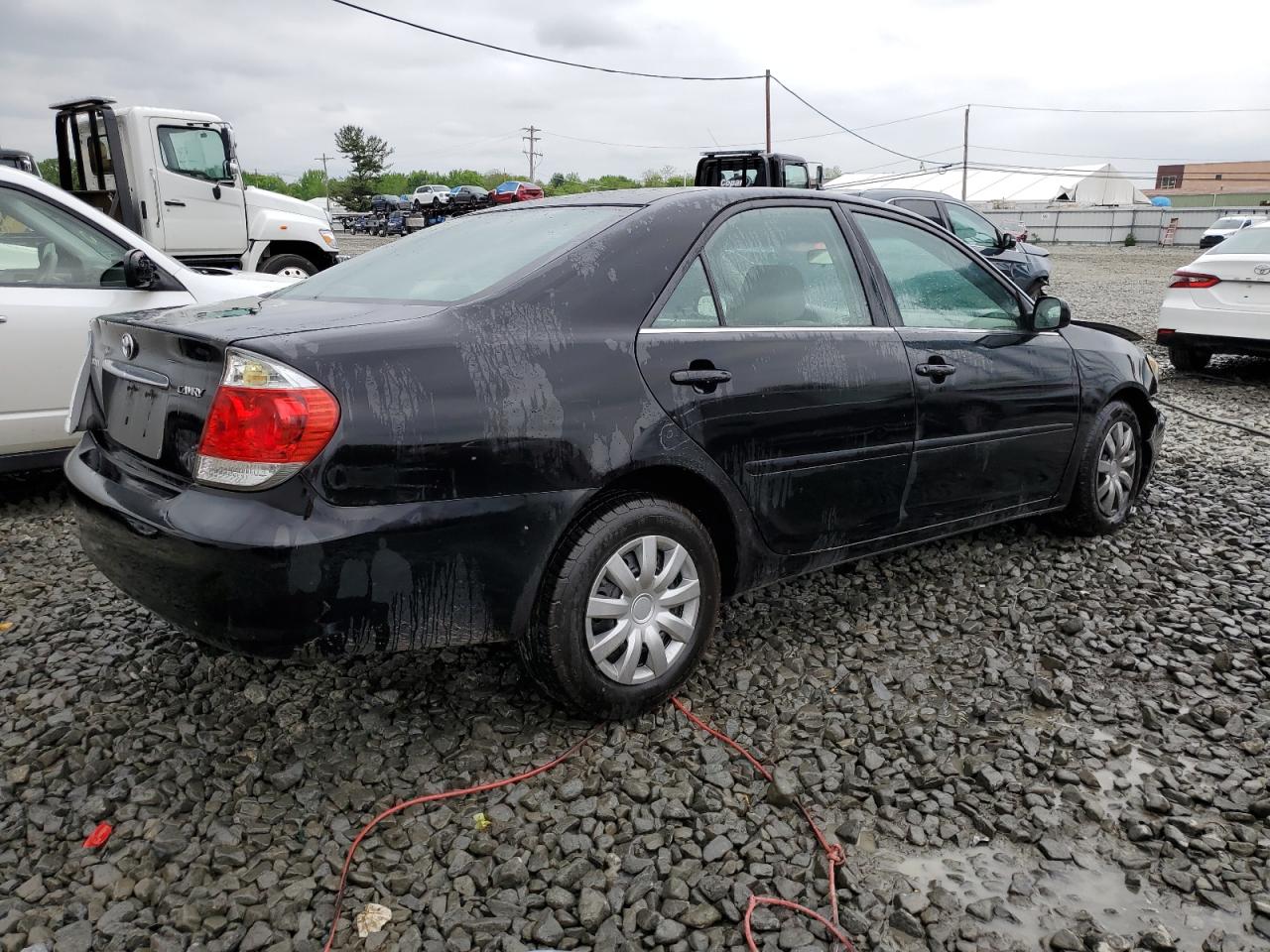 Photo 2 VIN: 4T1BE32K35U407073 - TOYOTA CAMRY 