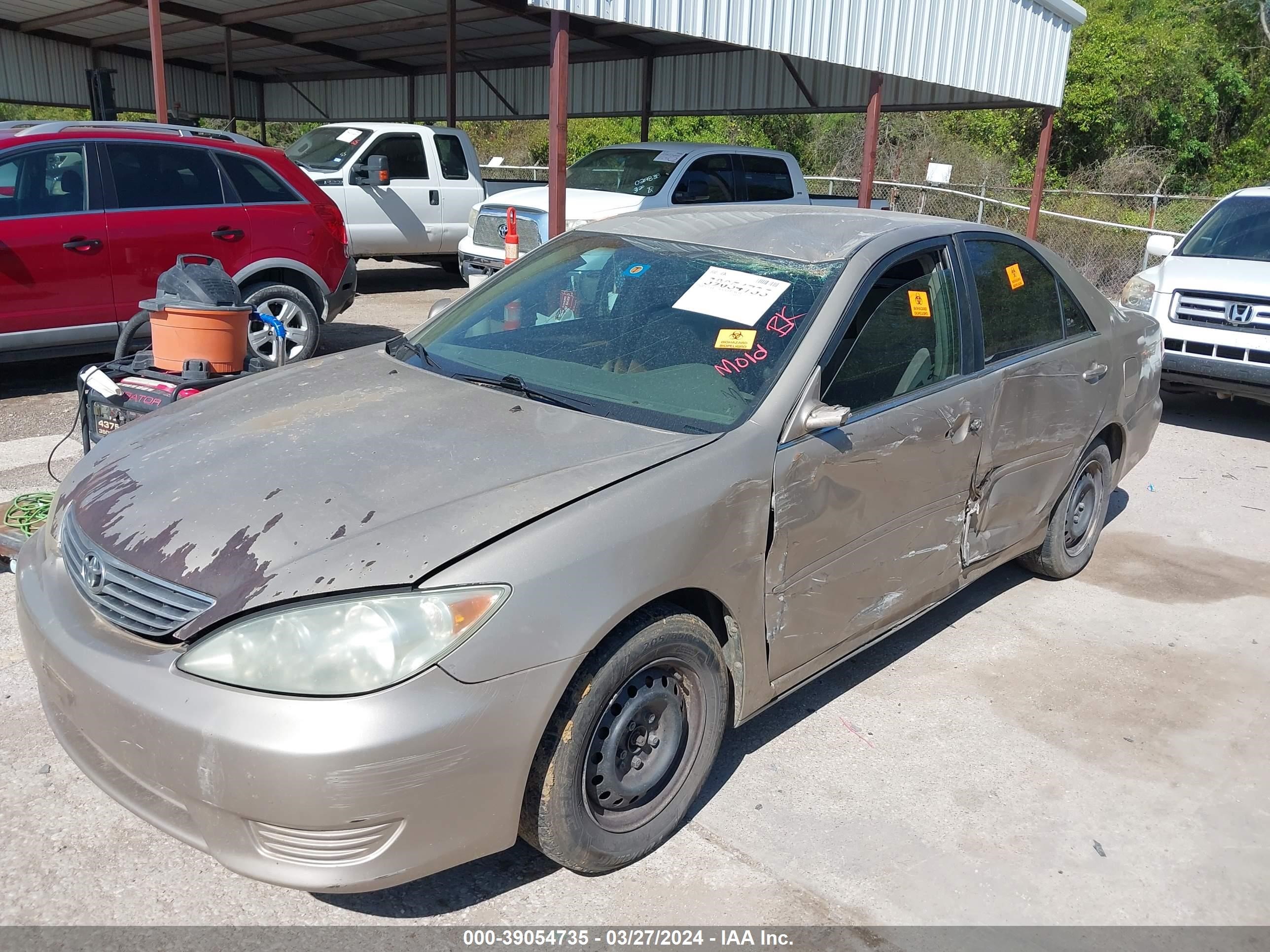 Photo 1 VIN: 4T1BE32K35U568815 - TOYOTA CAMRY 