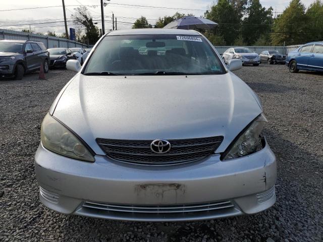 Photo 4 VIN: 4T1BE32K35U596677 - TOYOTA CAMRY LE 