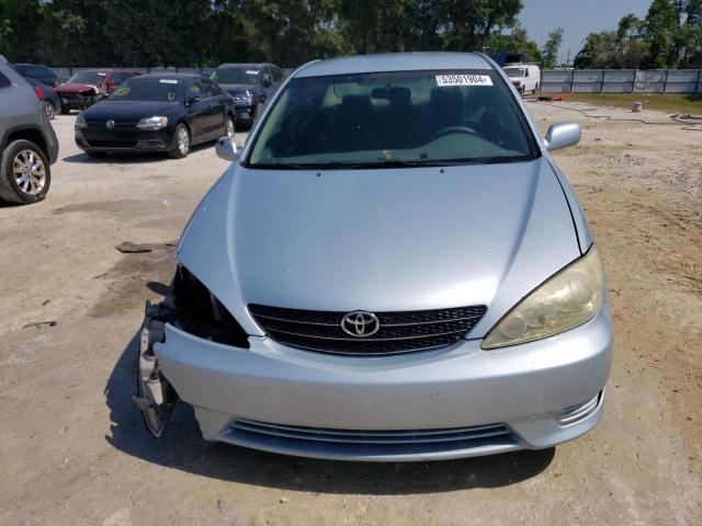 Photo 4 VIN: 4T1BE32K35U607435 - TOYOTA CAMRY 