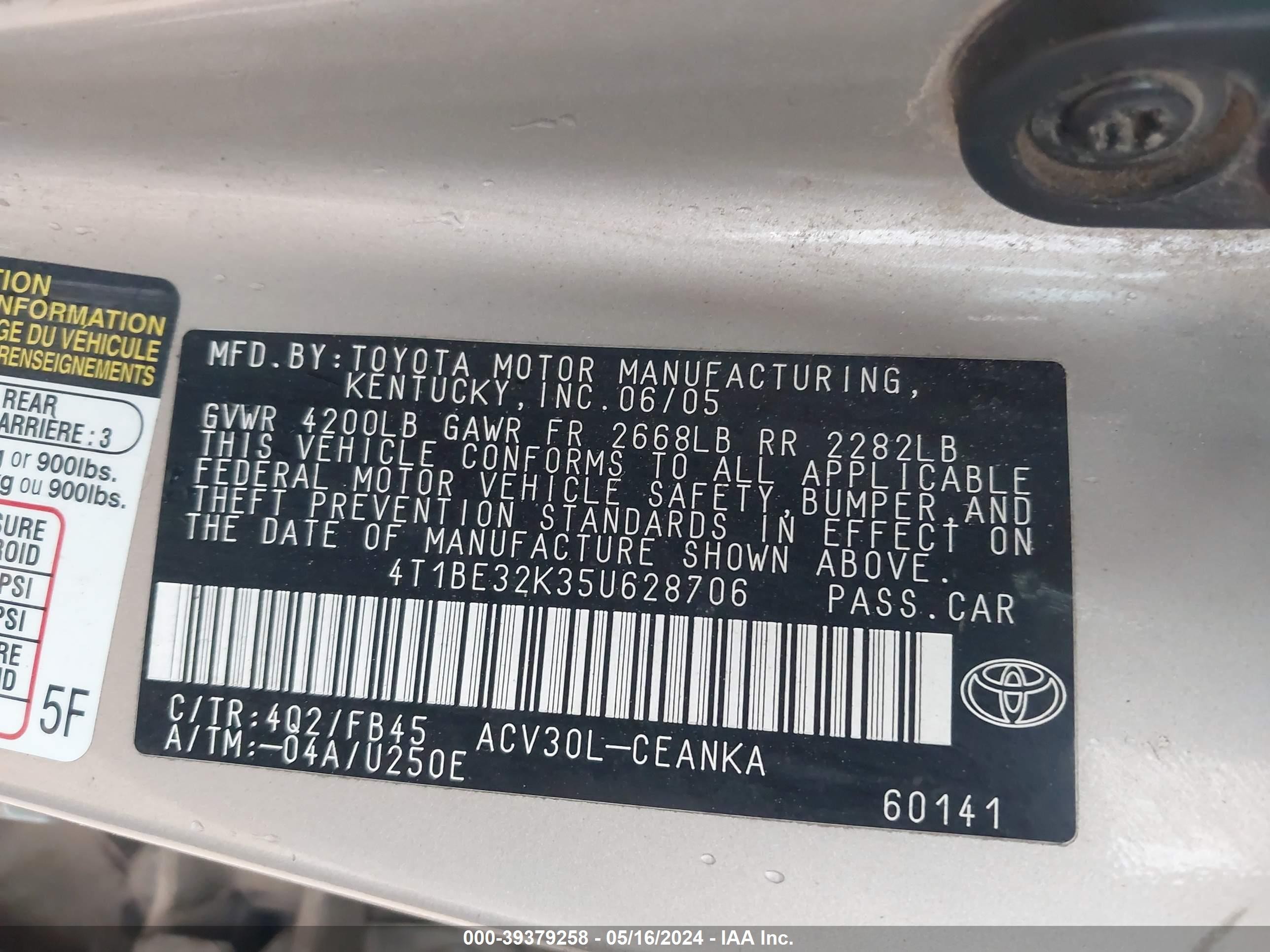 Photo 8 VIN: 4T1BE32K35U628706 - TOYOTA CAMRY 