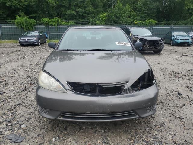 Photo 4 VIN: 4T1BE32K35U945532 - TOYOTA CAMRY LE 