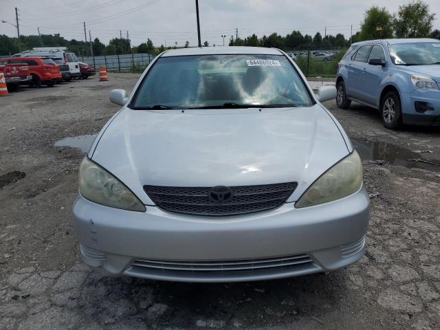 Photo 4 VIN: 4T1BE32K35U956532 - TOYOTA CAMRY 