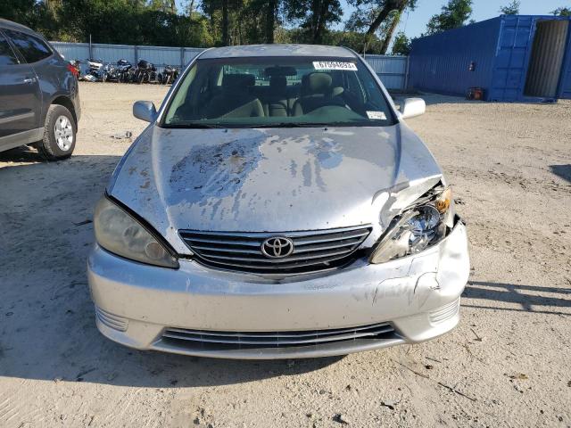 Photo 4 VIN: 4T1BE32K35U964842 - TOYOTA CAMRY LE 