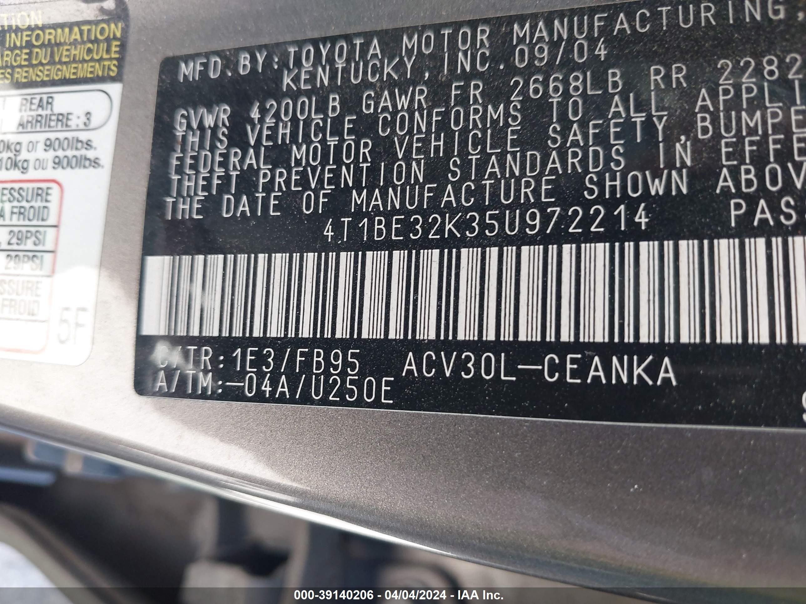 Photo 8 VIN: 4T1BE32K35U972214 - TOYOTA CAMRY 