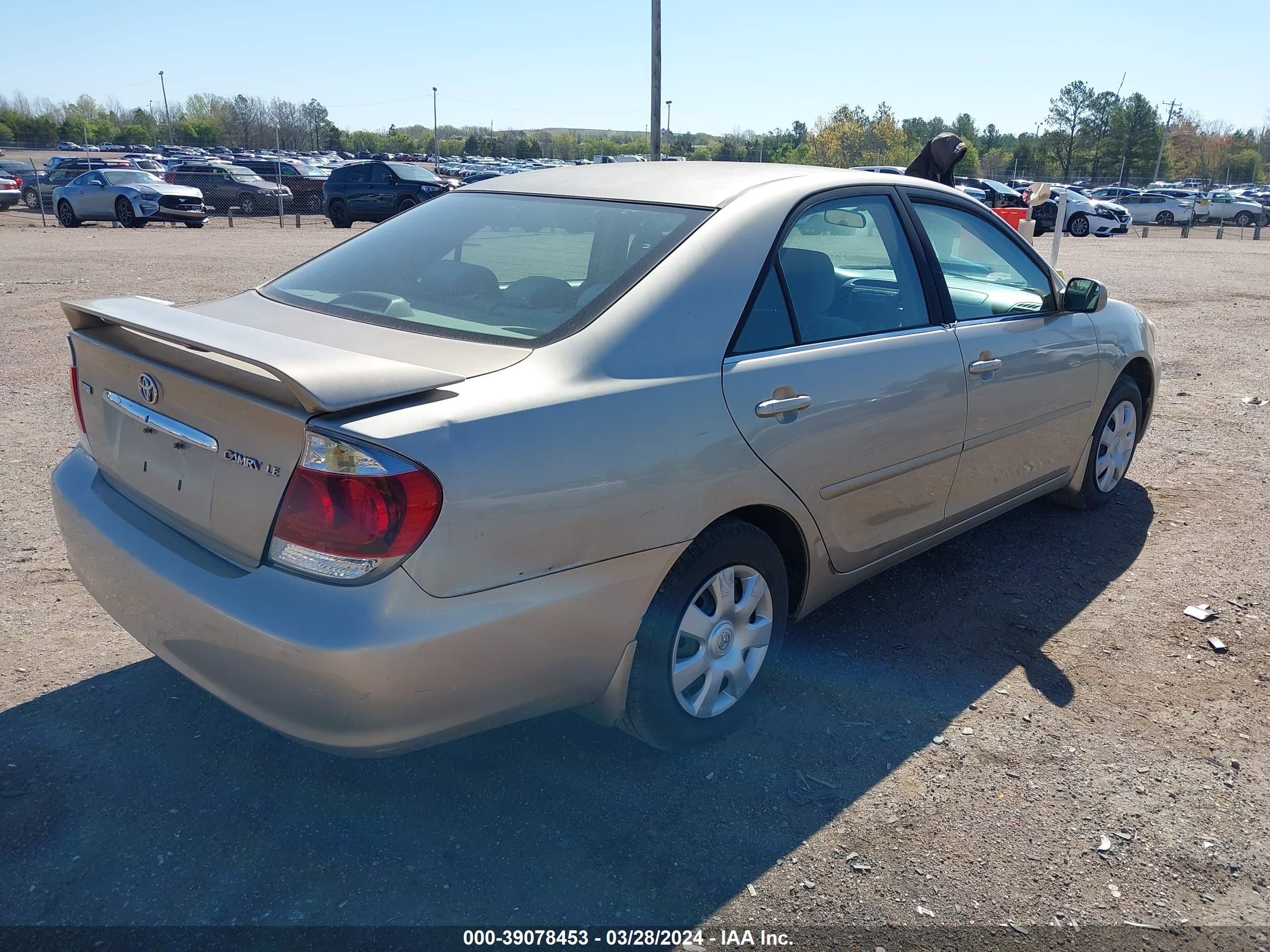 Photo 3 VIN: 4T1BE32K36U665644 - TOYOTA CAMRY 