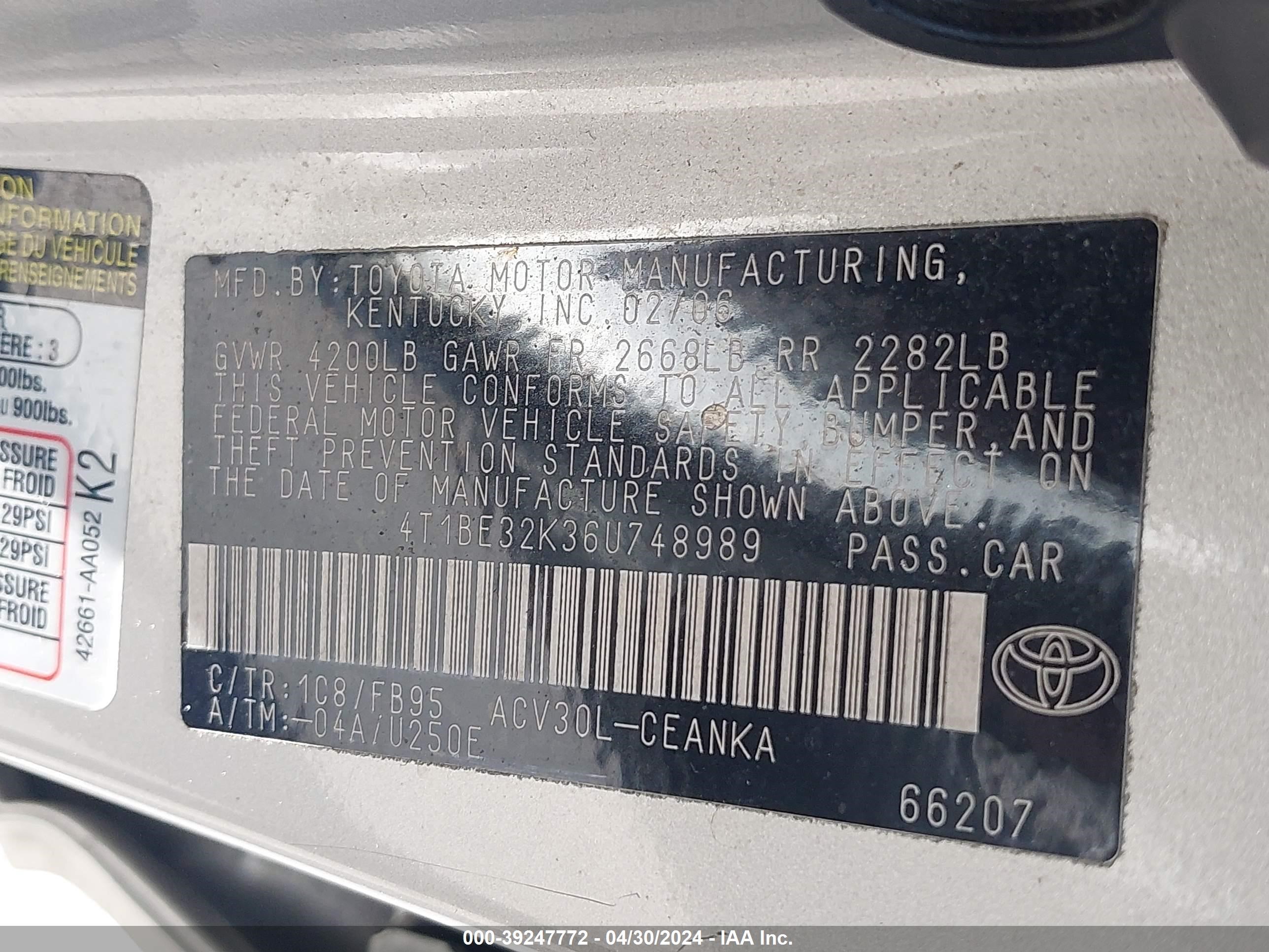 Photo 8 VIN: 4T1BE32K36U748989 - TOYOTA CAMRY 