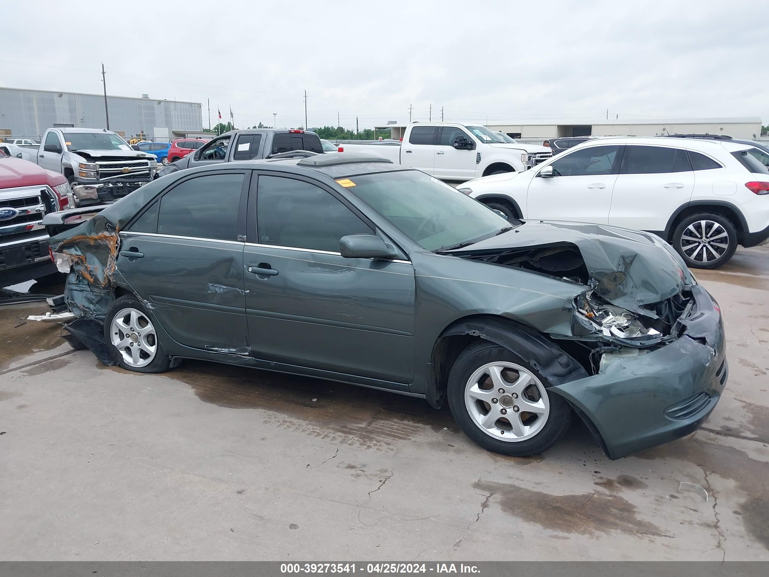 Photo 13 VIN: 4T1BE32K42U513205 - TOYOTA CAMRY 