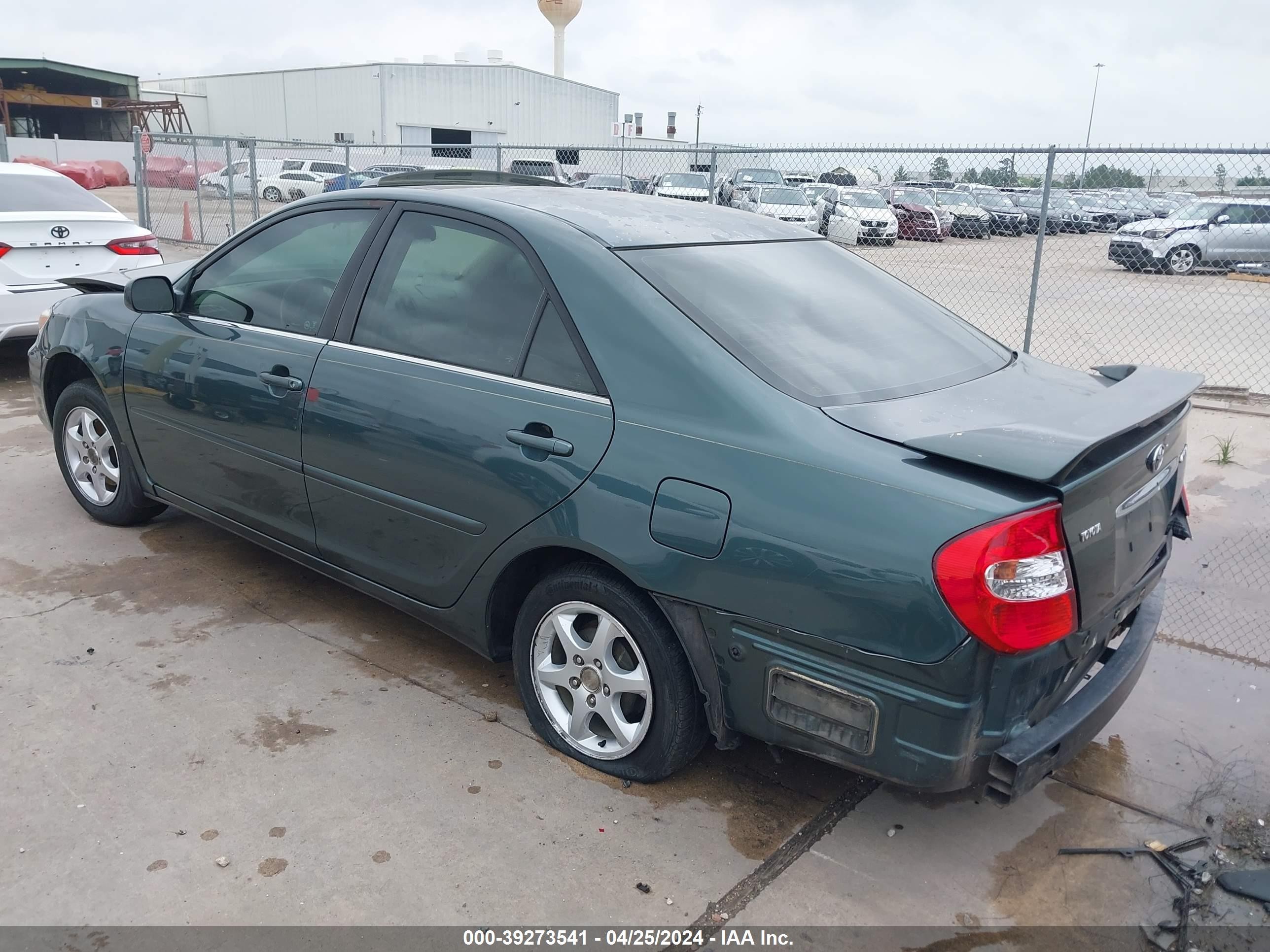 Photo 14 VIN: 4T1BE32K42U513205 - TOYOTA CAMRY 