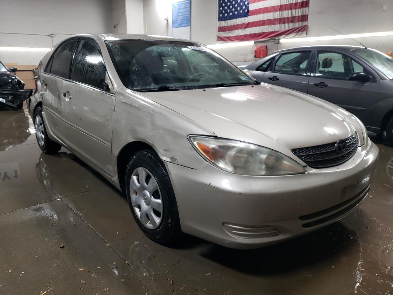 Photo 3 VIN: 4T1BE32K43U160692 - TOYOTA CAMRY 