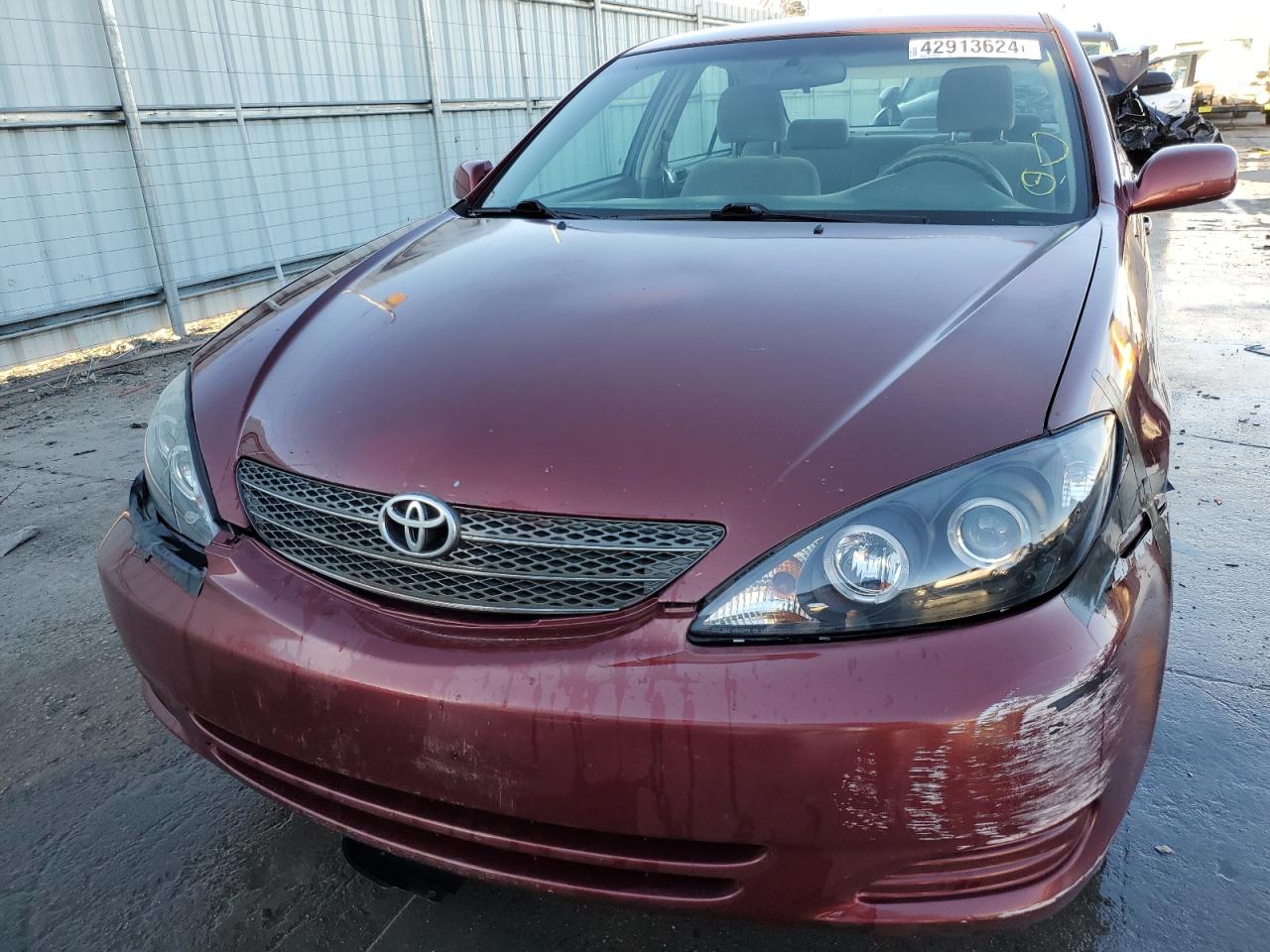 Photo 4 VIN: 4T1BE32K43U206876 - TOYOTA CAMRY 