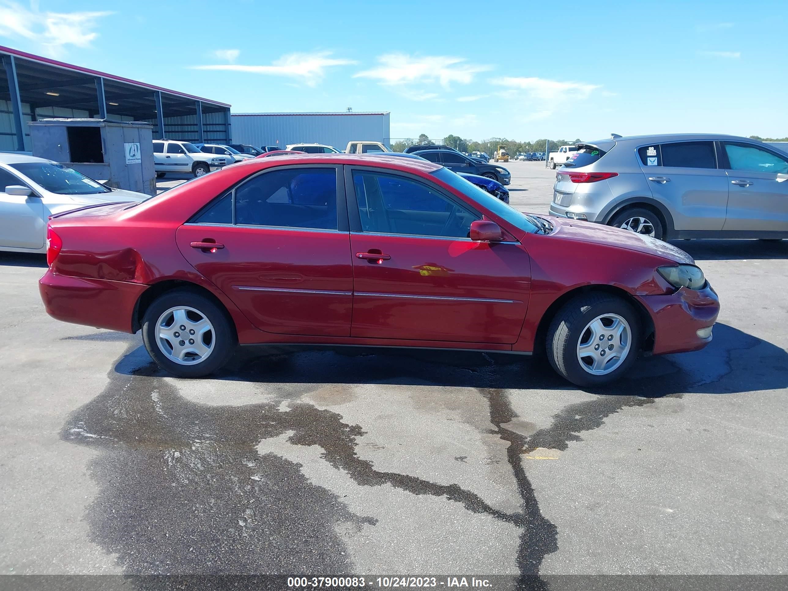 Photo 12 VIN: 4T1BE32K43U233320 - TOYOTA CAMRY 