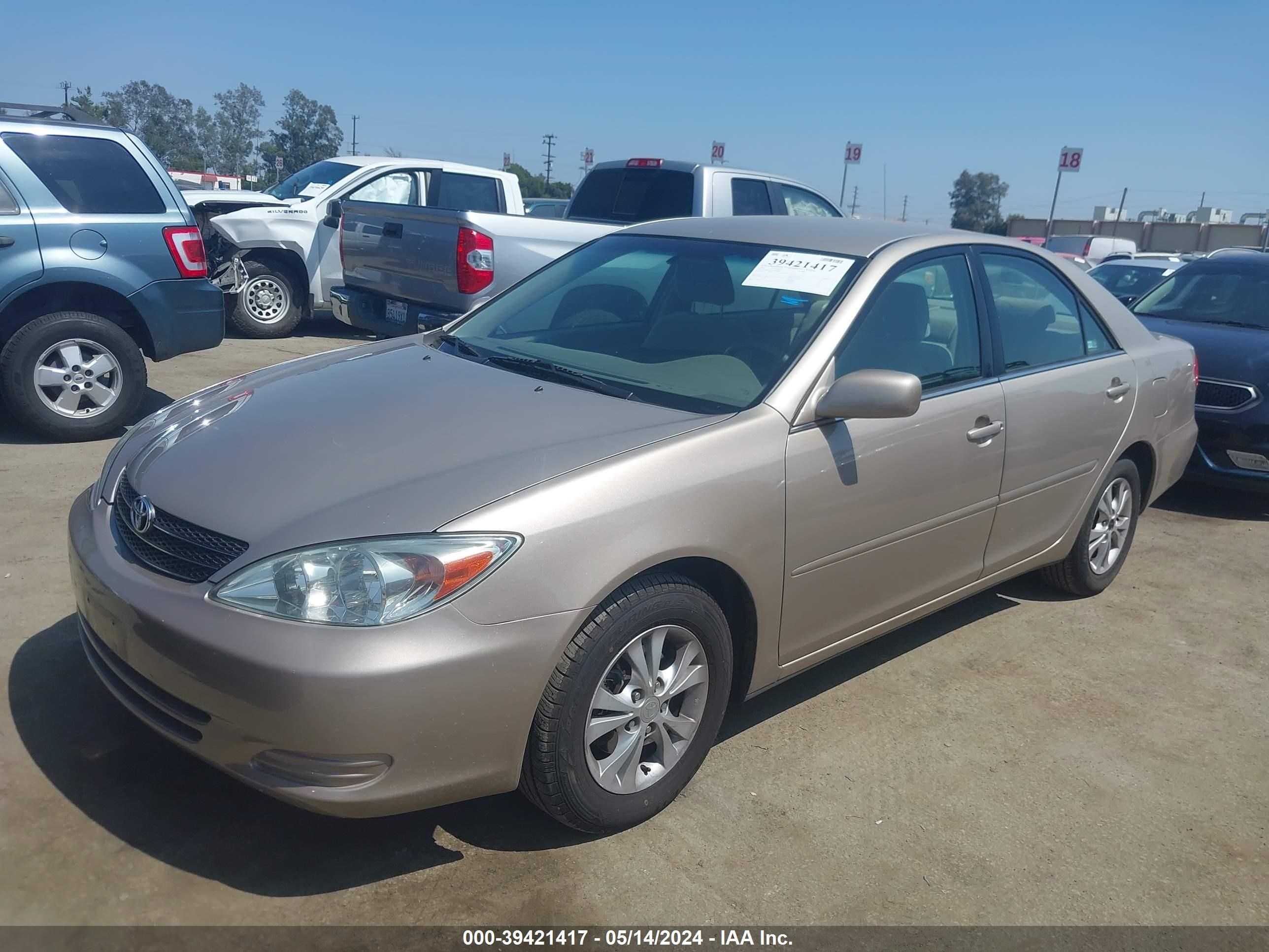 Photo 1 VIN: 4T1BE32K43U253888 - TOYOTA CAMRY 