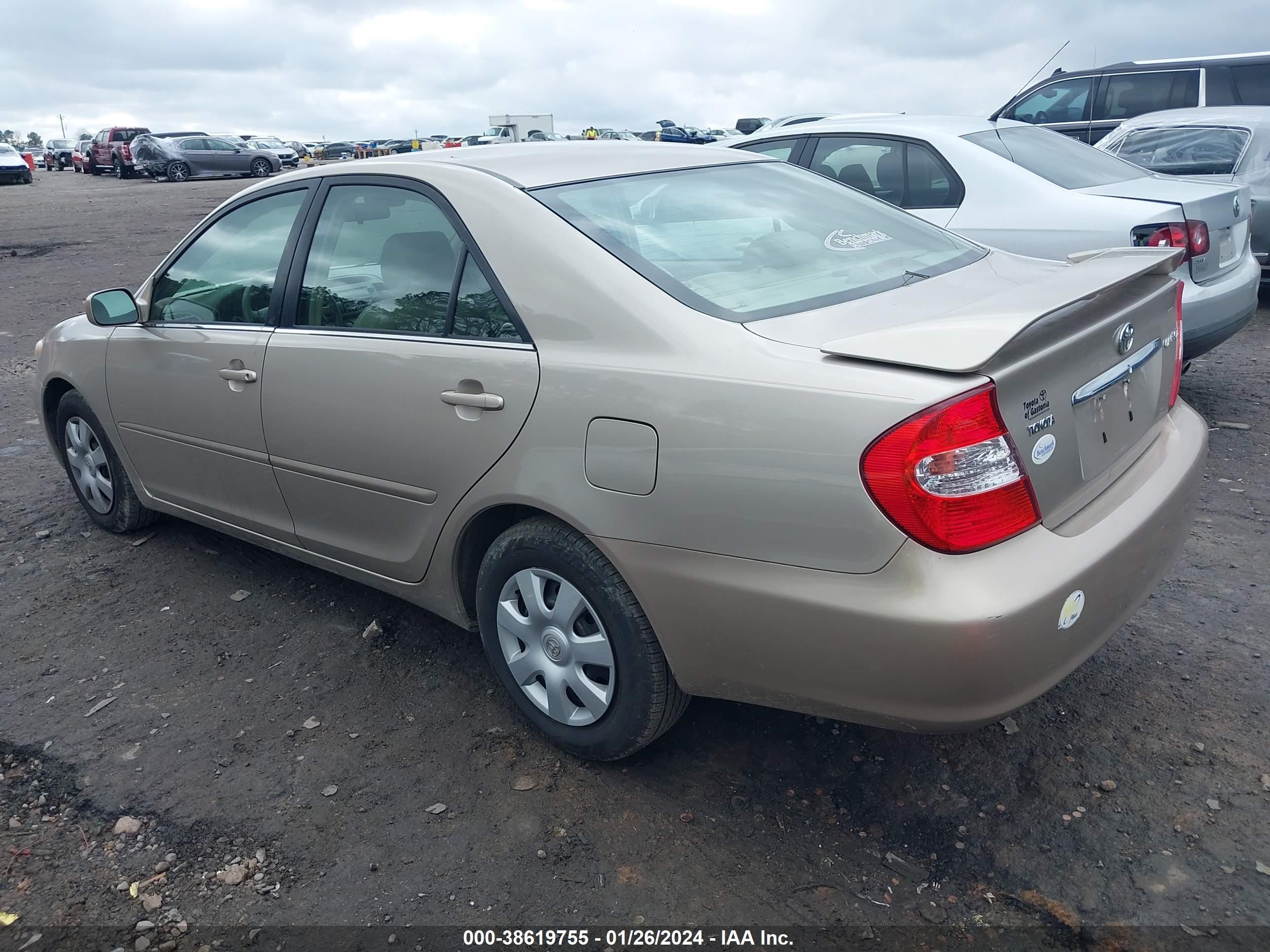 Photo 2 VIN: 4T1BE32K43U783472 - TOYOTA CAMRY 