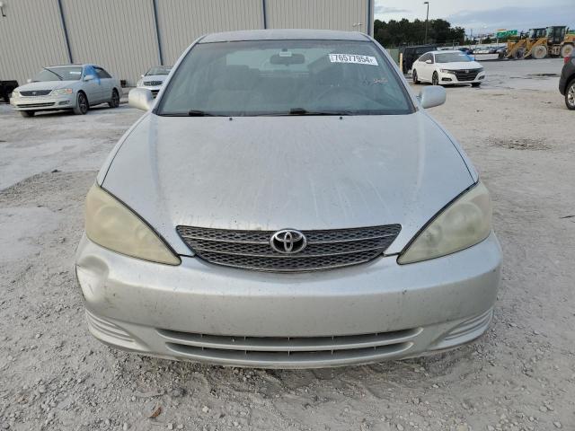 Photo 4 VIN: 4T1BE32K44U815791 - TOYOTA CAMRY LE 