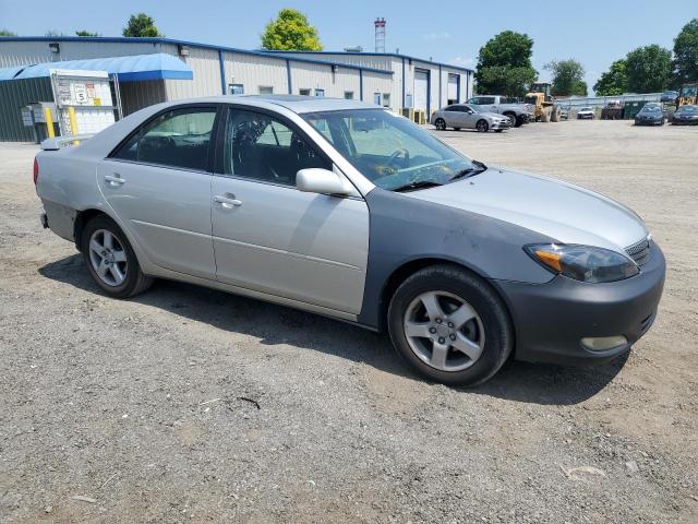 Photo 3 VIN: 4T1BE32K44U825690 - TOYOTA CAMRY 