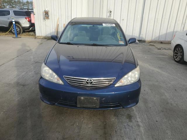 Photo 4 VIN: 4T1BE32K45U062068 - TOYOTA CAMRY LE 