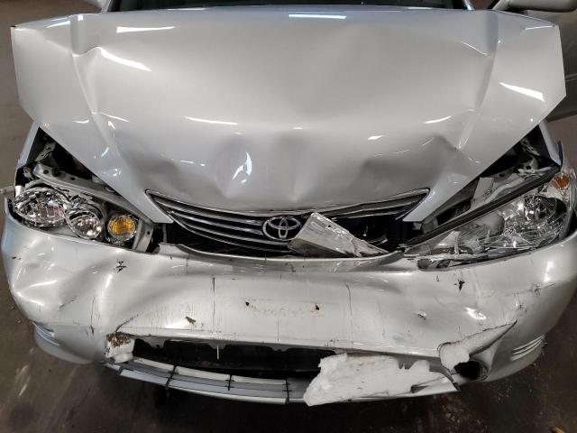 Photo 10 VIN: 4T1BE32K45U067223 - TOYOTA CAMRY 