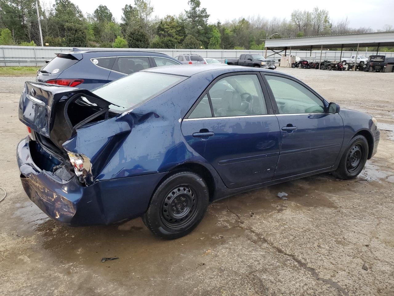 Photo 2 VIN: 4T1BE32K45U103895 - TOYOTA CAMRY 