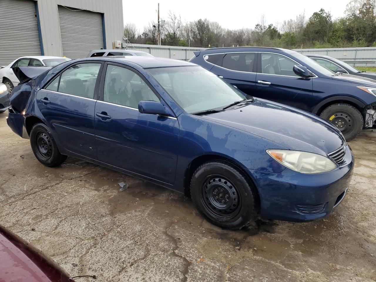 Photo 3 VIN: 4T1BE32K45U103895 - TOYOTA CAMRY 